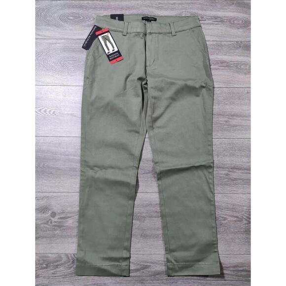 Banana Republic Pants - Banana Republic Pants Adult Size 8 Green Cropped Chino Pants  Q6